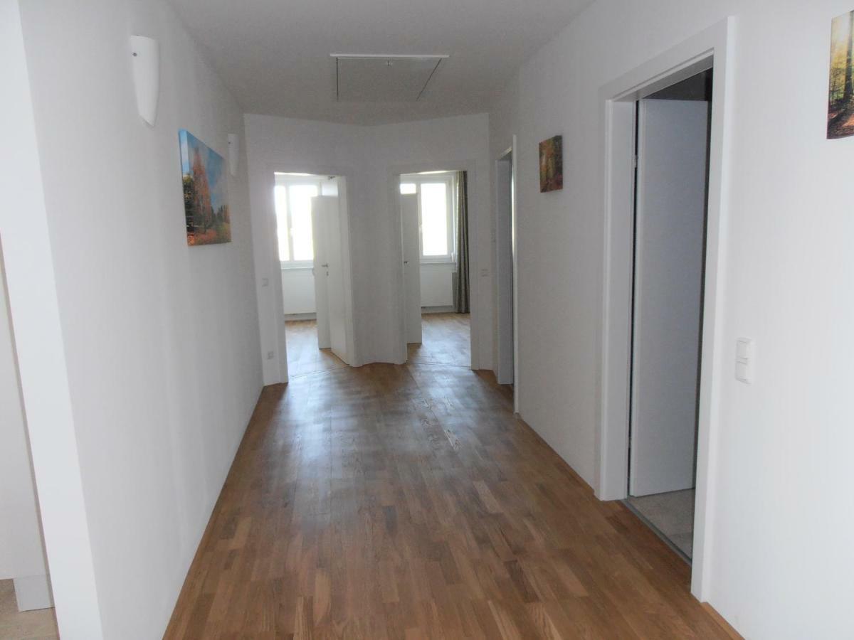 Am Kirchberg Apartment